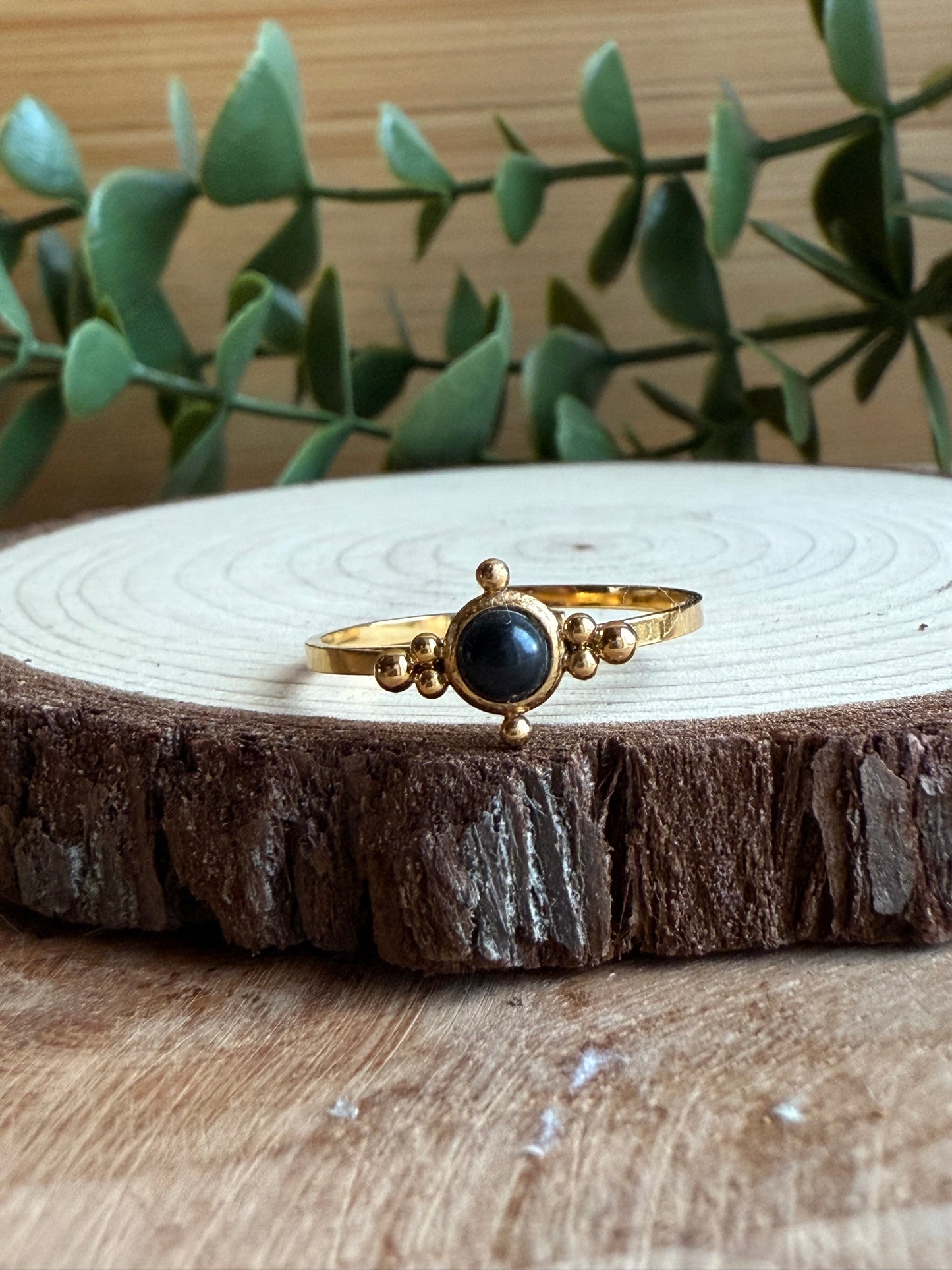 Bague fine et Pierres - Acier inoxydable doré