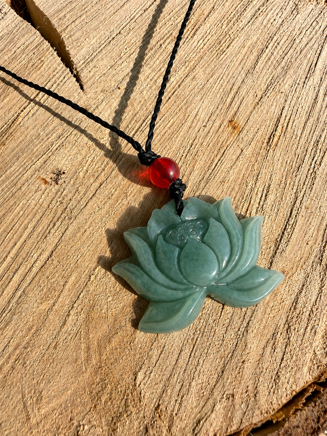 Pendentif en Jade - Lotus 🪷
