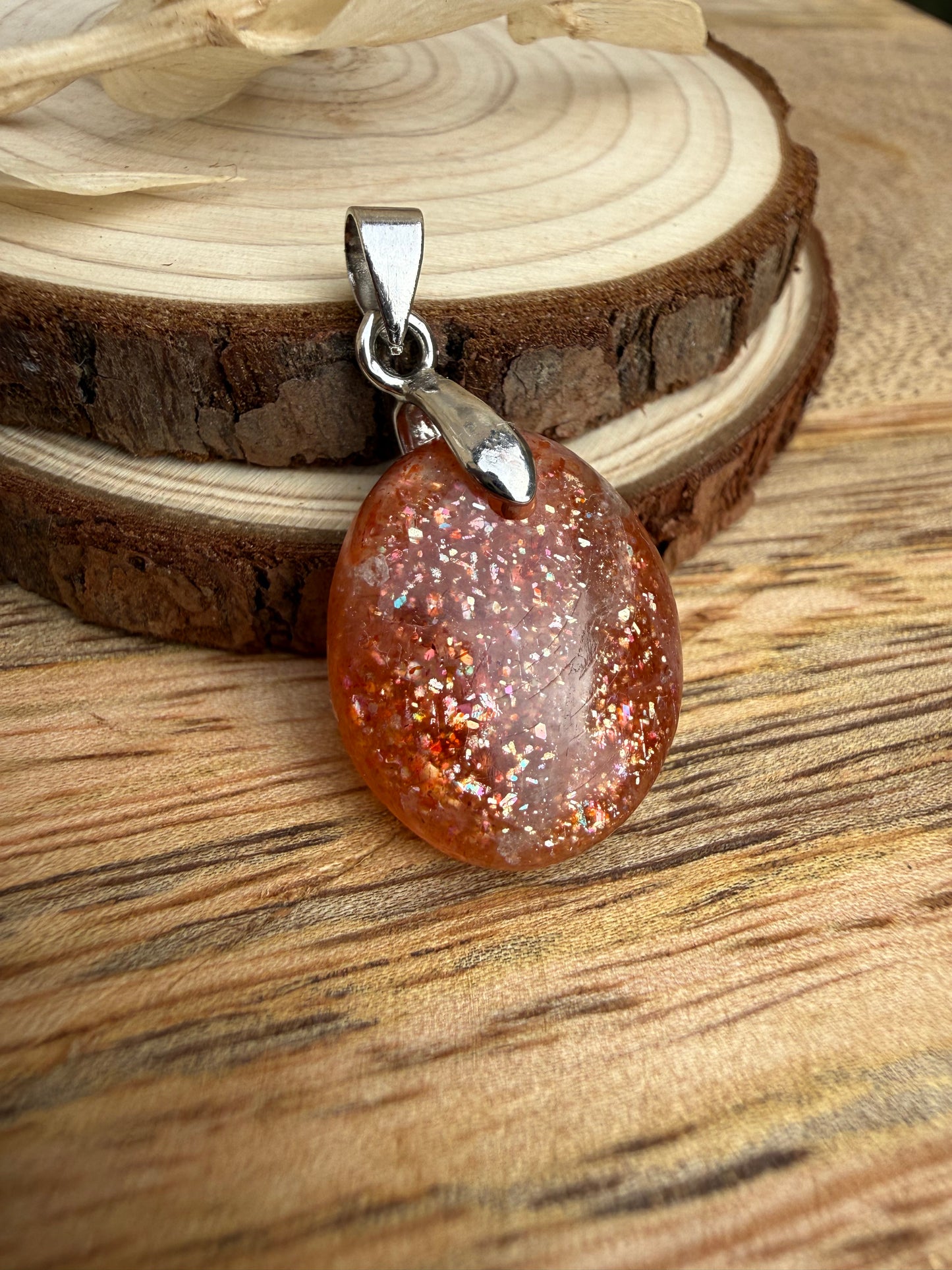 Pendentif en Pierre de Soleil ☀️ - Pièce unique