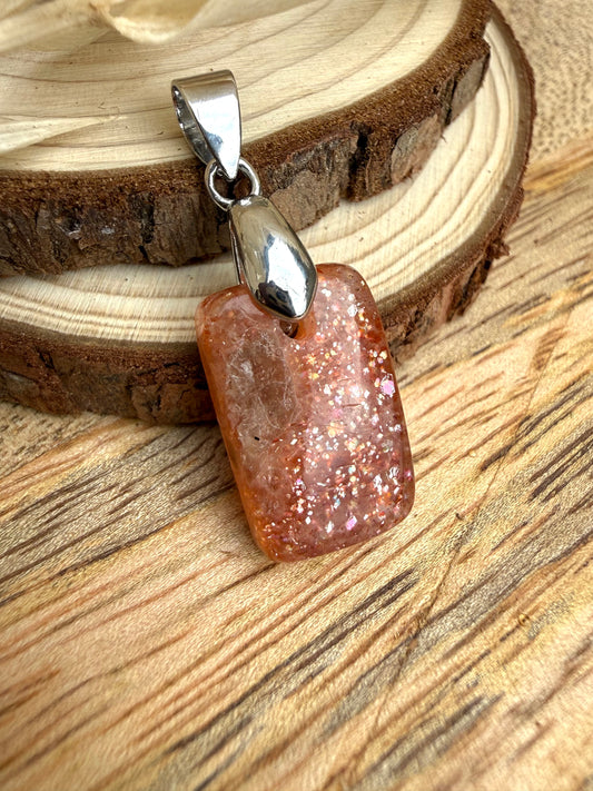 Pendentif en Pierre de Soleil ☀️ - Pièce unique