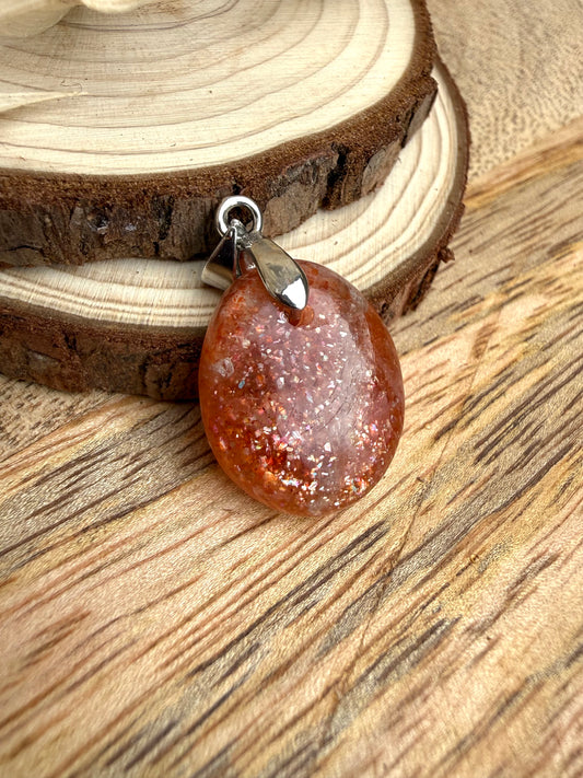 Pendentif en Pierre de Soleil ☀️ - Pièce unique