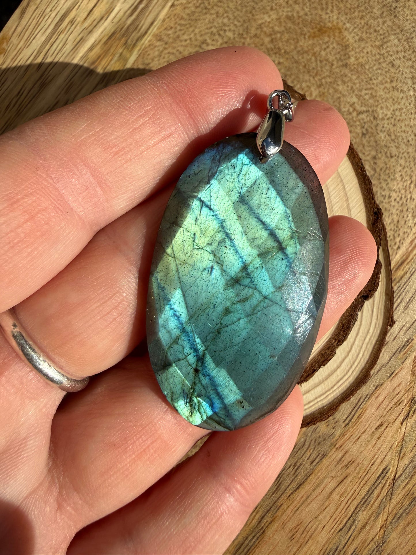 Pendentif en Labradorite à facettes - Pièce unique