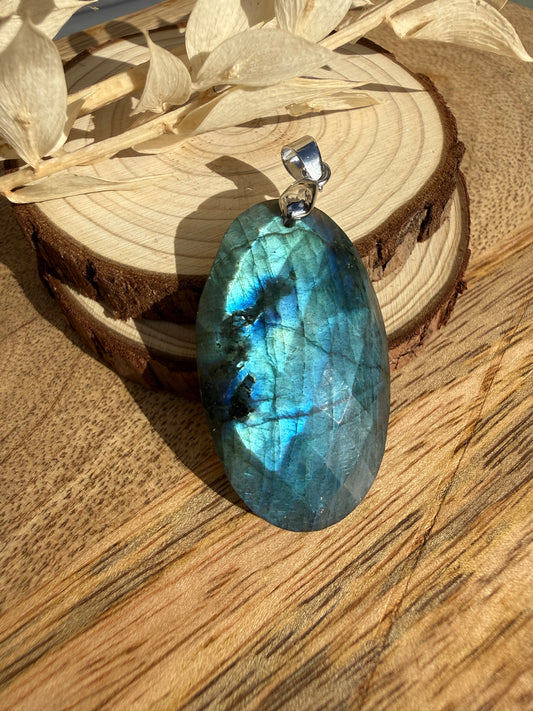 Pendentif en Labradorite à facettes - Pièce unique