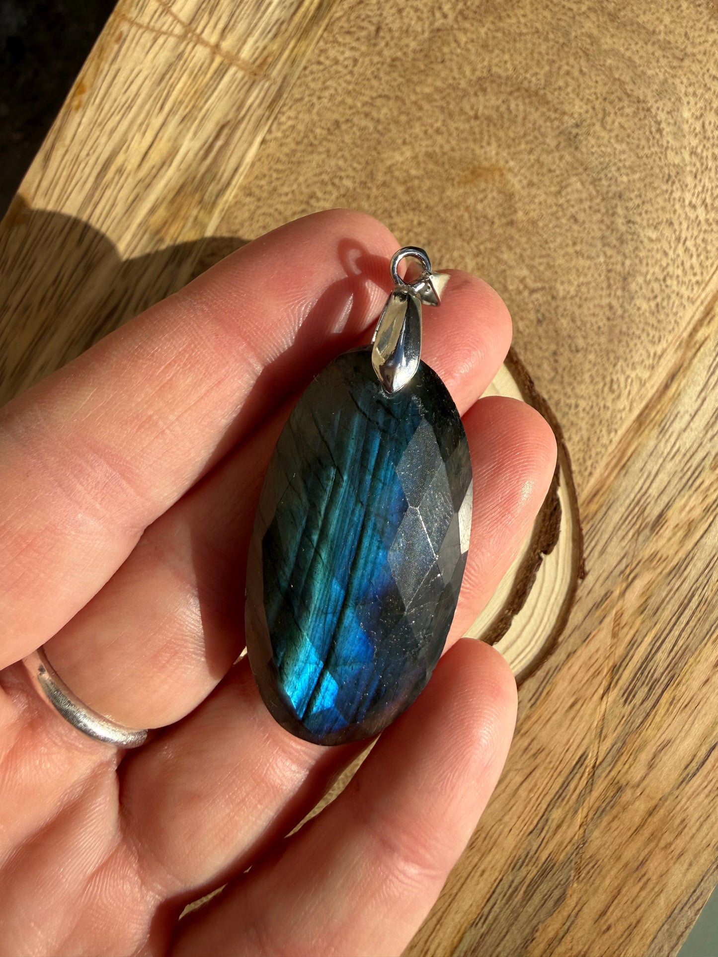 Pendentif en Labradorite à facettes - Pièce unique