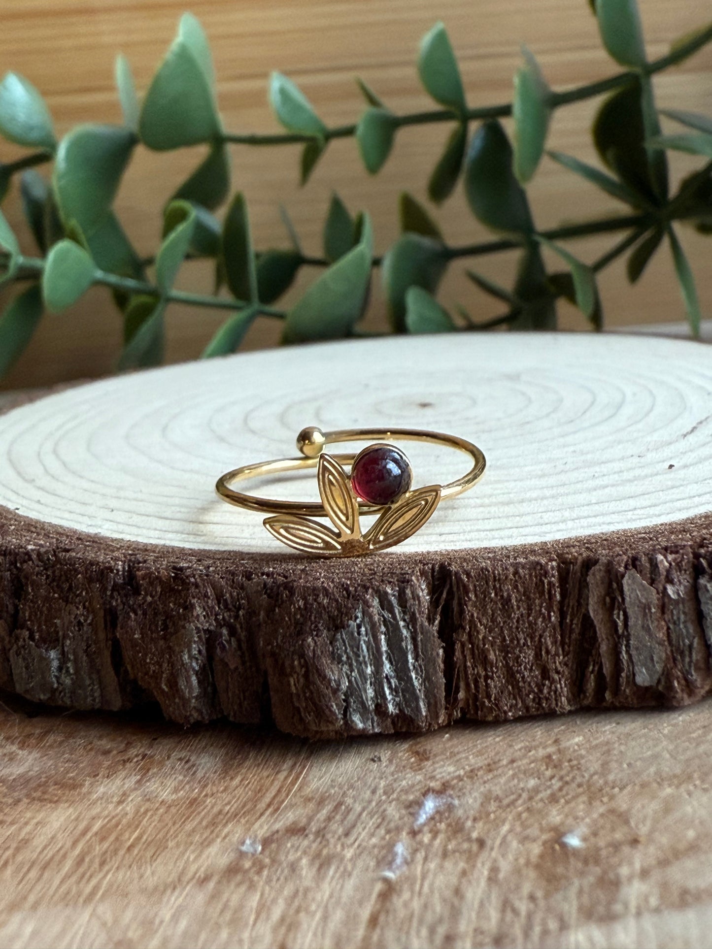 Bague fine feuilles et pierres - Acier inoxydable doré