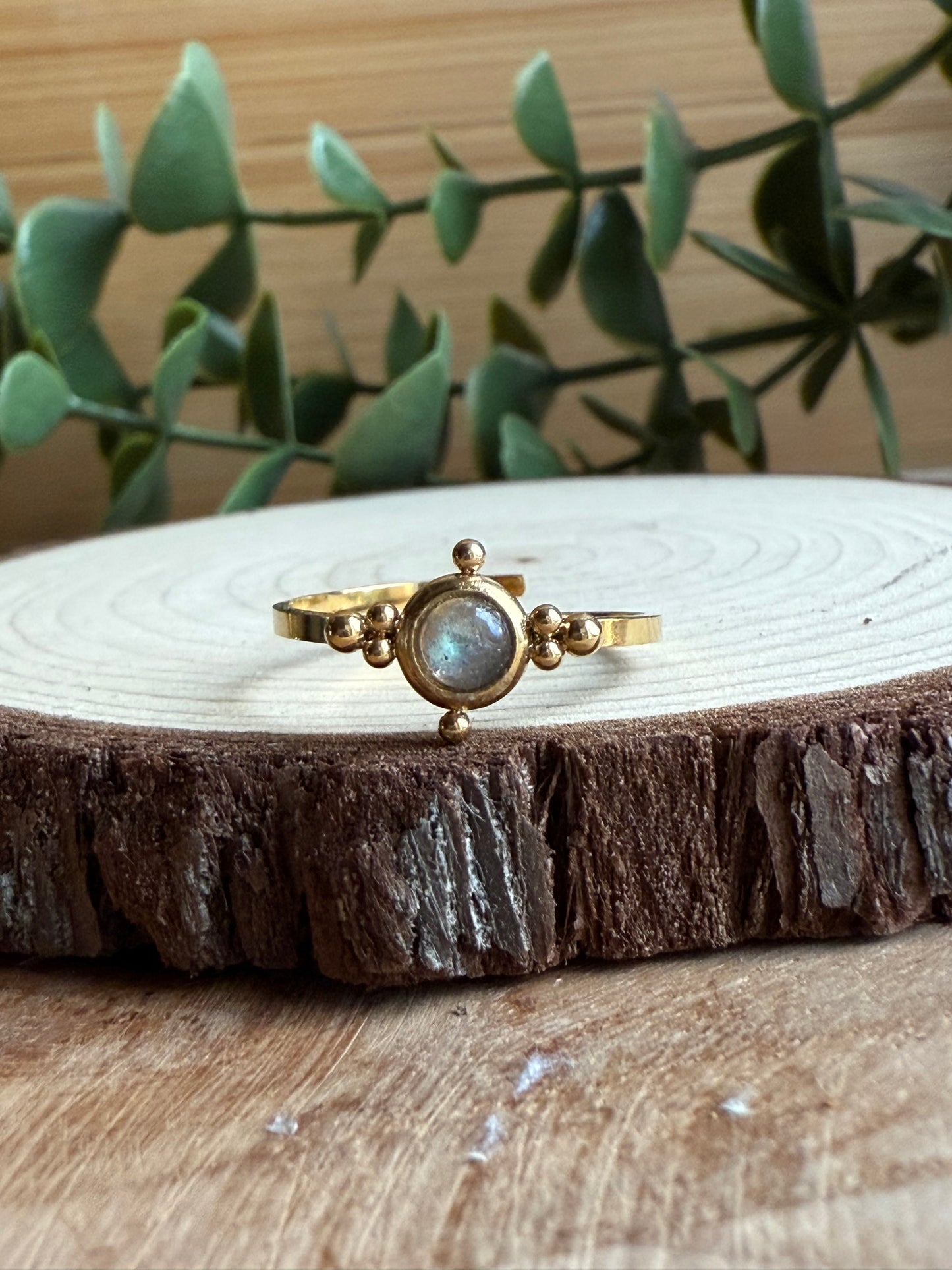 Bague fine et Pierres - Acier inoxydable doré