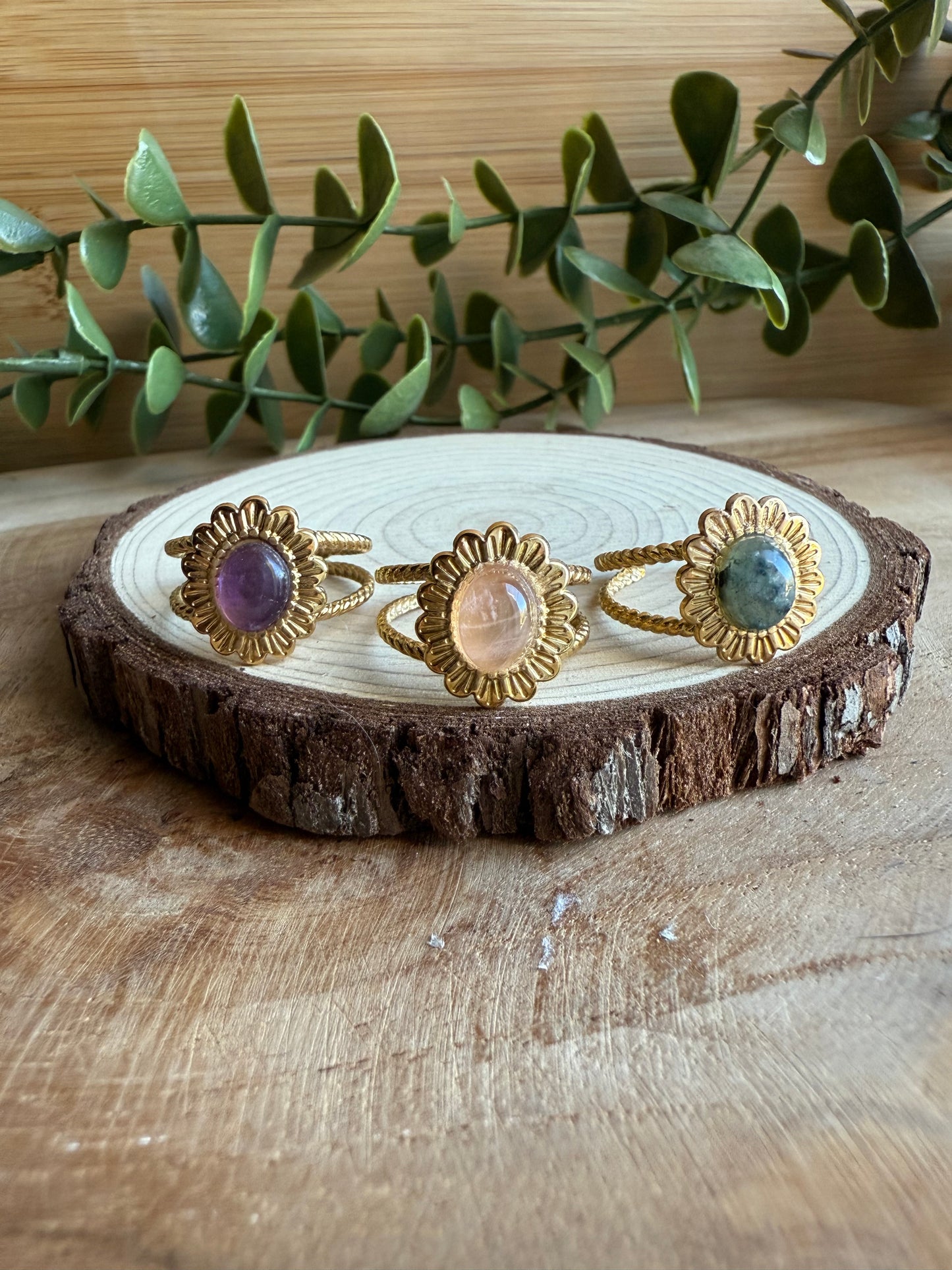 Bague fleur et Pierres - Acier inoxydable doré