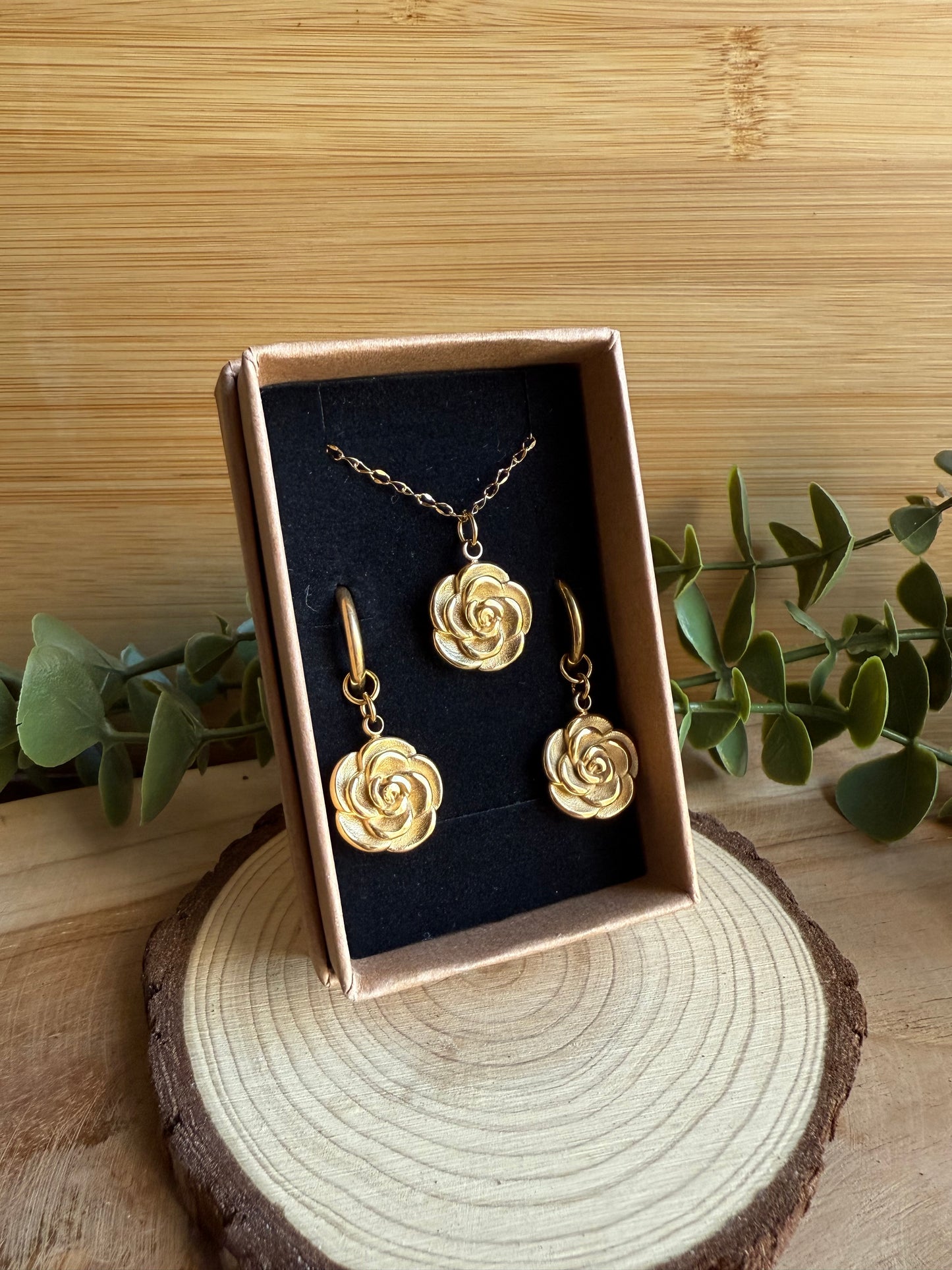 Coffret Pendentif & boucles d'oreilles - Roses