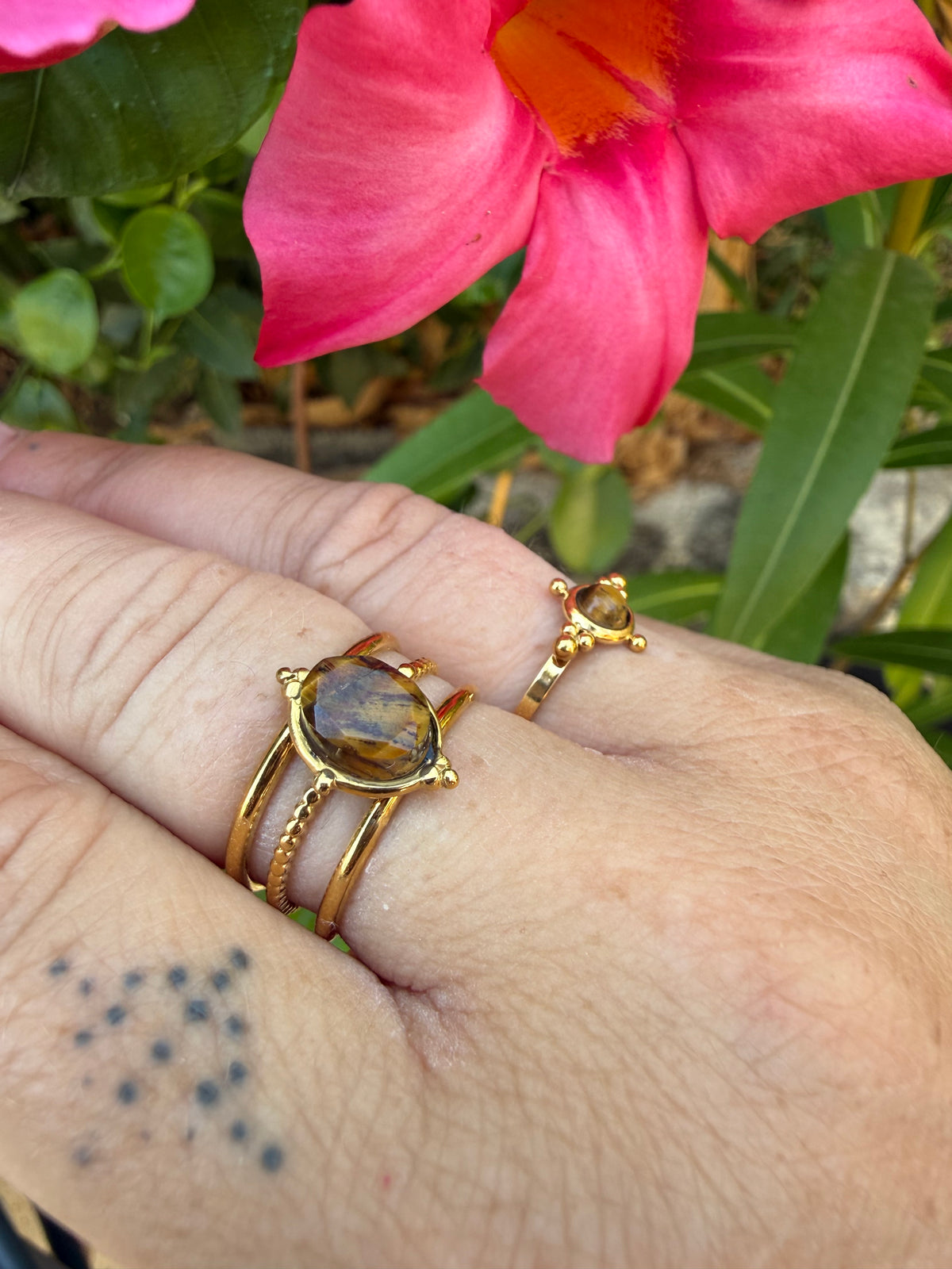 Bague Ethnique et Pierre - Acier inoxydable doré